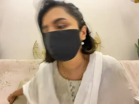 Snapshot of MaYaa__11 chatting on 27, 2, 2025 MaYaa 11 online show from 27, 2, 2025