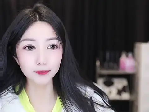 Nuyoah-77 online show from 17, 11, 2025