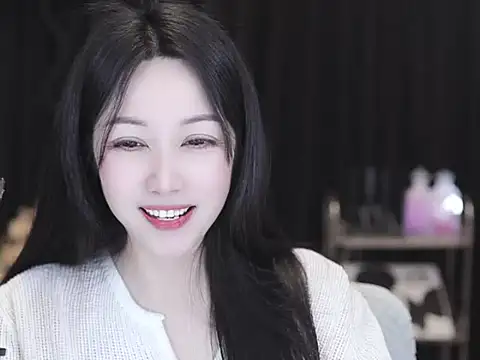 Nuyoah-77 online show from 22, 2, 2026