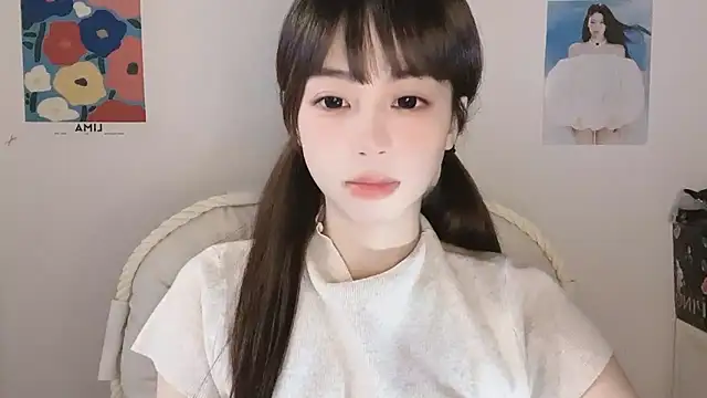 Snapshot of -Hottie chatting on 21, 10, 2025 -Hottie online show from 21, 10, 2025