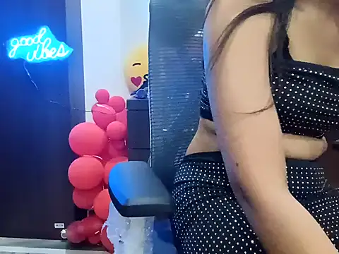 GoldnessAishu online show from 20, 2, 2025