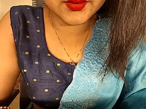 Snapshot of GoldnessAishu chatting on 29, 11, 2025 GoldnessAishu online show from 29, 11, 2025