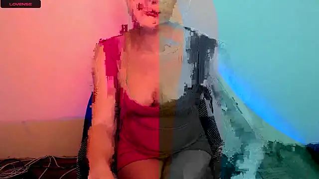 Snapshot of Felliciya chatting on 4, 11, 2025 Felliciya online show from 4, 11, 2025