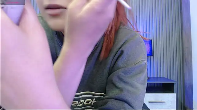 Mia Rinn online show from 10, 11, 2025