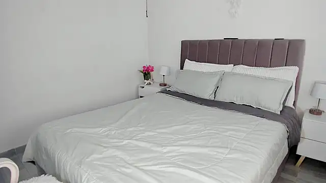 Ori valentina online show from 31, 10, 2025