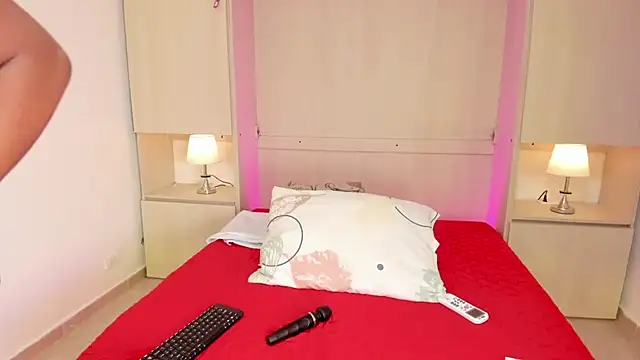 EmilyyStuart online show from 16, 10, 2025