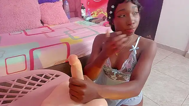 Snapshot of melody_paris chatting on 5, 11, 2025 melody paris online show from 5, 11, 2025