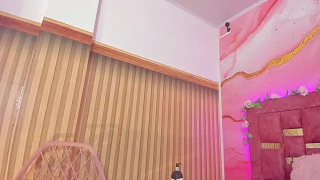 Snapshot of melody_paris chatting on 18, 11, 2025 melody paris online show from 18, 11, 2025