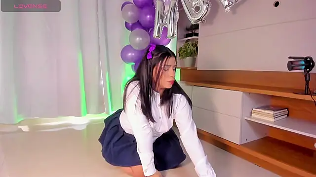 Snapshot of Elii_ross chatting on 28, 10, 2025 Elii ross online show from 28, 10, 2025