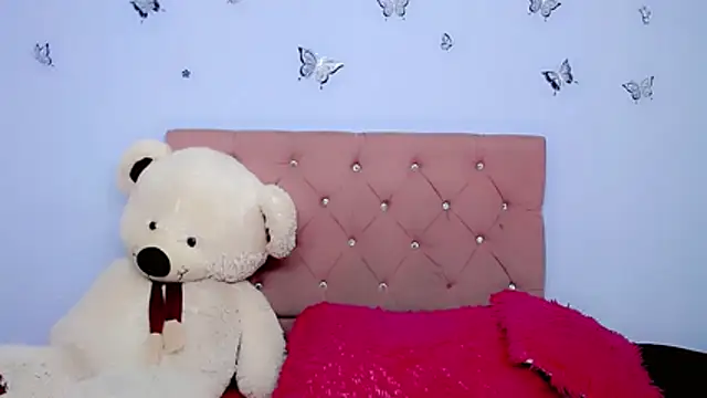 Snapshot of Riossvale chatting on 18, 11, 2025 Riossvale online show from 18, 11, 2025