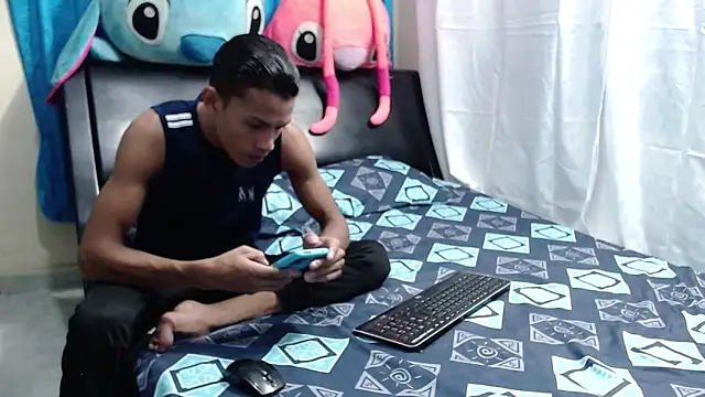 Snapshot of Ryan_Vergon chatting on 27, 12, 2024 Ryan Vergon online show from 27, 12, 2024