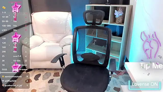 EmySilver online show from 2, 2, 2025