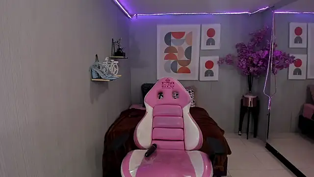 Dafne huges online show from 3, 12, 2024