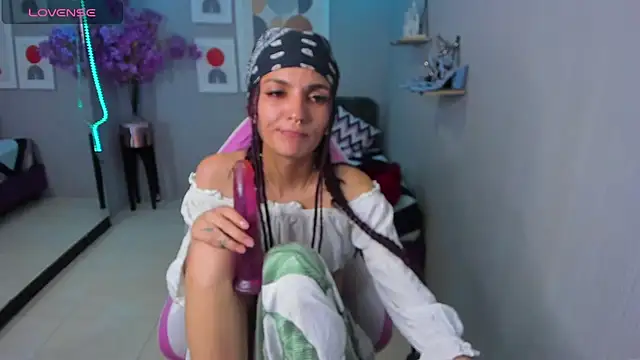 Dafne huges online show from 14, 12, 2024