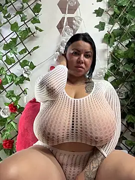 Snapshot of alicia_squirt_big chatting on 26, 9, 2025 alicia squirt big online show from 26, 9, 2025