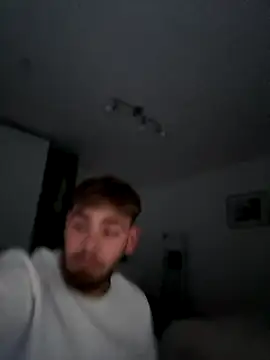 Snapshot of JuNIs_ chatting on 8, 9, 2025 JuNIs online show from 8, 9, 2025