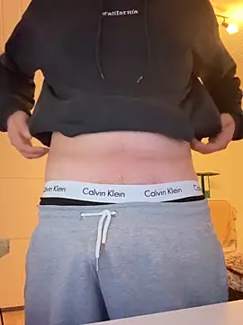 Snapshot of JuNIs_ chatting on 23, 9, 2025 JuNIs online show from 23, 9, 2025