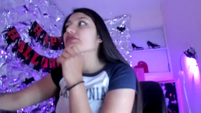 SarahStones online show from 25, 10, 2025