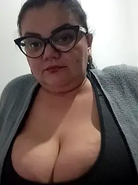 Snapshot of Madisonpalacio chatting on 19, 11, 2025 Madisonpalacio online show from 19, 11, 2025