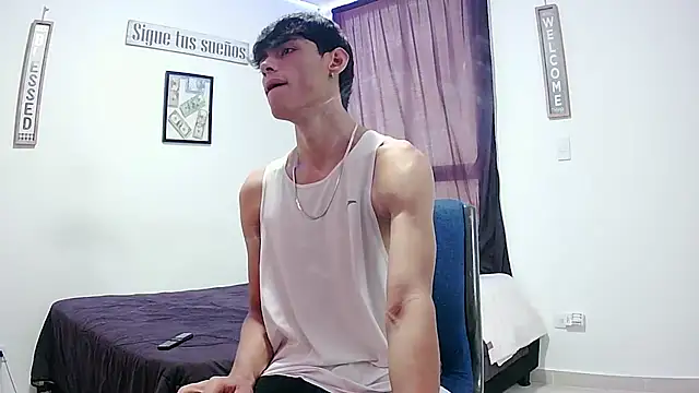 Snapshot of harrytomson_1 chatting on 16, 11, 2025 harrytomson 1 online show from 16, 11, 2025