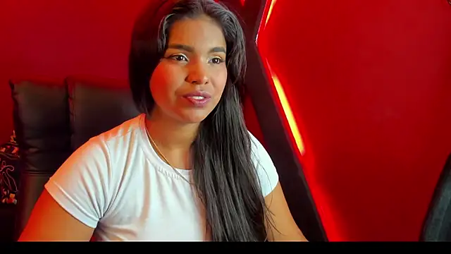 zoe roux21 online show from 25, 1, 2025