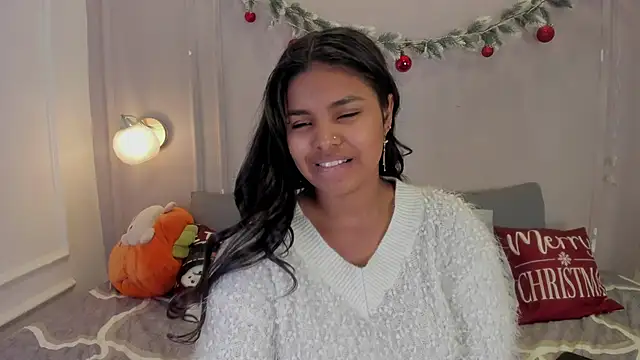 zoe roux21 online show from 5, 12, 2025