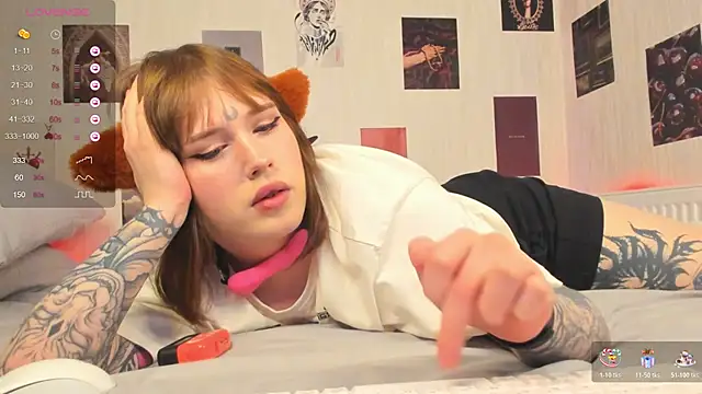 Snapshot of Spliti_moon chatting on 21, 11, 2025 Spliti moon online show from 21, 11, 2025