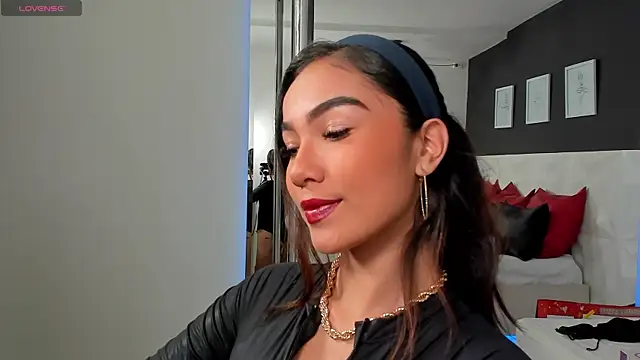 scarlet castro online show from 14, 3, 2025