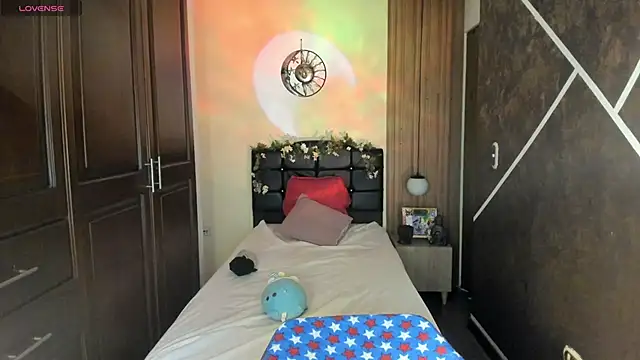 SexyNaf online show from 4, 2, 2026