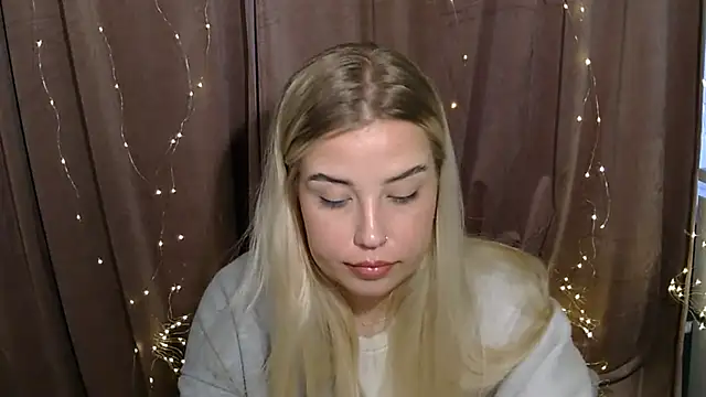 KristyHoney online show from 8, 12, 2024