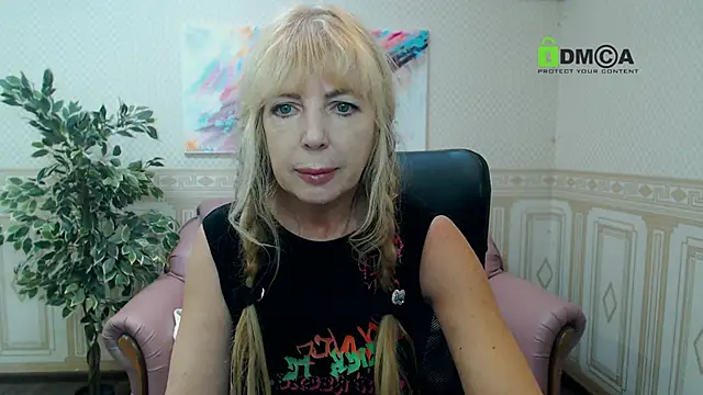 Snapshot of Anna_Diax chatting on 5, 12, 2024 Anna Diax online show from 5, 12, 2024