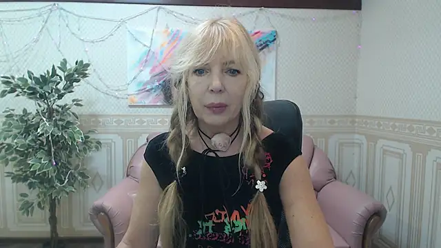 Snapshot of Anna_Diax chatting on 24, 12, 2024 Anna Diax online show from 24, 12, 2024