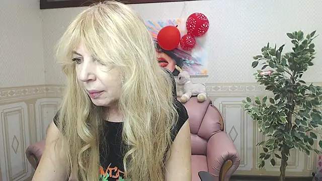 Snapshot of Anna_Diax chatting on 19, 2, 2025 Anna Diax online show from 19, 2, 2025