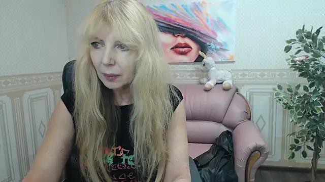 Snapshot of Anna_Diax chatting on 20, 2, 2025 Anna Diax online show from 20, 2, 2025