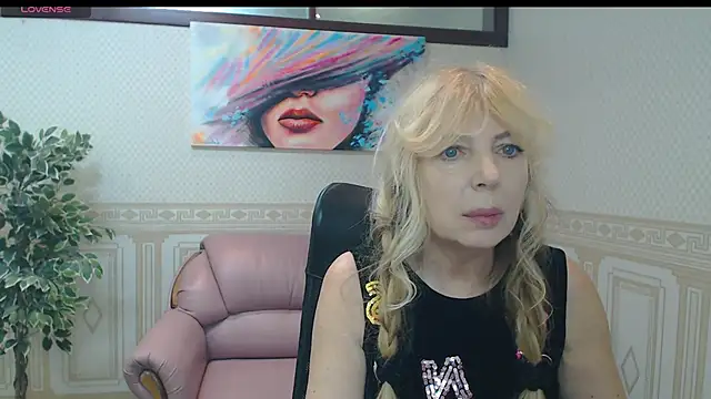 Snapshot of Anna_Diax chatting on 17, 3, 2025 Anna Diax online show from 17, 3, 2025