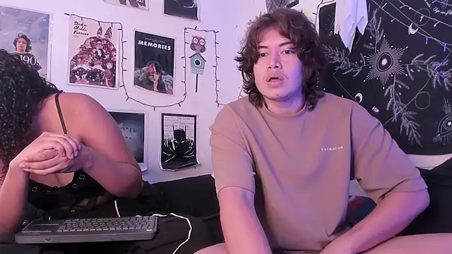 Snapshot of hothoneychile chatting on 17, 9, 2025 hothoneychile online show from 17, 9, 2025