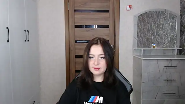 Kristy-Max online show from 27, 10, 2025