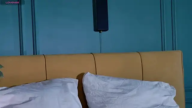 SunnyRisha online show from 11, 10, 2025