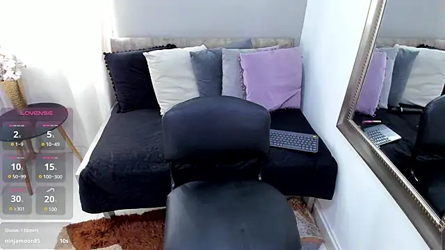  EmilyJireh  online show from 5, 1, 2025