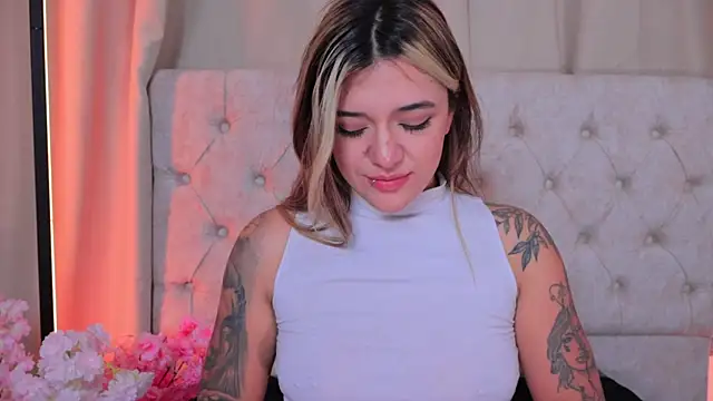 ashleyvalirya online show from 29, 12, 2024