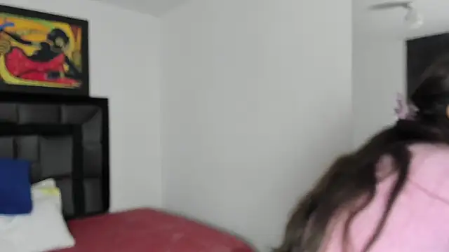 tatiana valencia online show from 5, 3, 2025