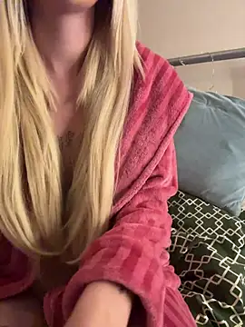 Snapshot of saskiapierce chatting on 19, 10, 2025 saskiapierce online show from 19, 10, 2025