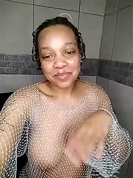 Snapshot of HAZELNUT_EYE chatting on 14, 1, 2025 HAZELNUT EYE online show from 14, 1, 2025