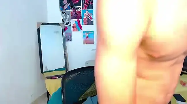 Snapshot of cristofer_988 chatting on 6, 3, 2025 cristofer 988 online show from 6, 3, 2025