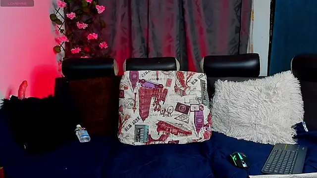 Snapshot of cristofer_988 chatting on 5, 10, 2025 cristofer 988 online show from 5, 10, 2025