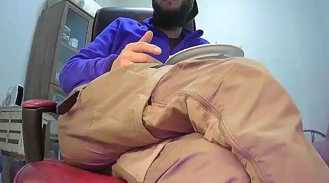 Snapshot of hardbigcock16 chatting on 15, 2, 2025 hardbigcock16 online show from 15, 2, 2025