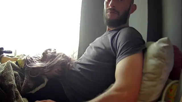 Snapshot of hardbigcock16 chatting on 23, 11, 2025 hardbigcock16 online show from 23, 11, 2025