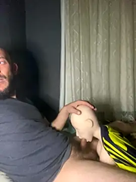 Snapshot of hardbigcock16 chatting on 23, 11, 2025 hardbigcock16 online show from 23, 11, 2025