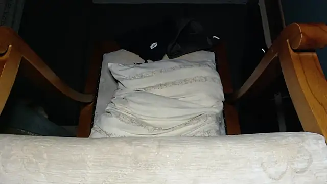 Snapshot of hardbigcock16 chatting on 25, 2, 2026 hardbigcock16 online show from 25, 2, 2026