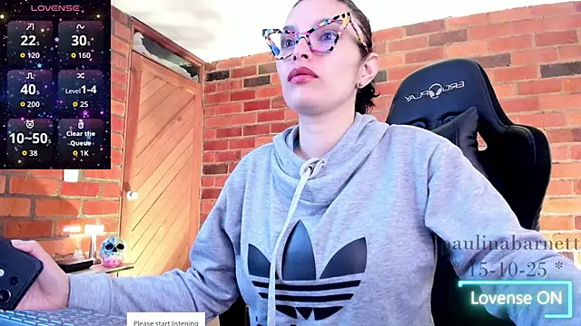 paulinabarnett- online show from 15, 10, 2025